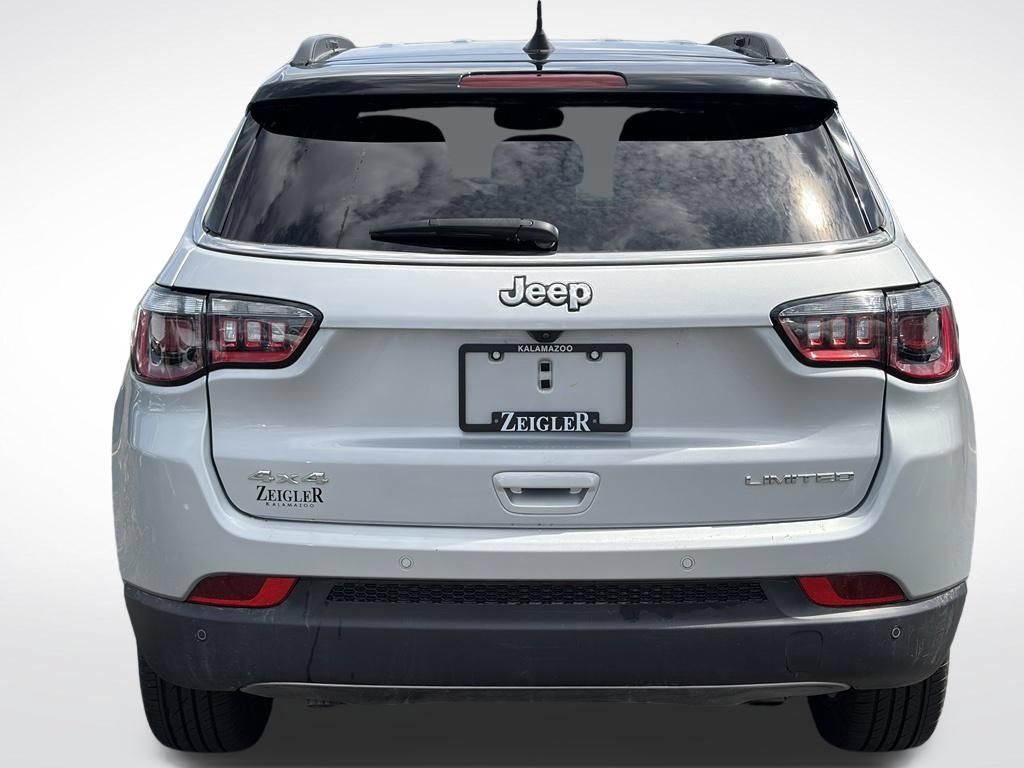 Used 2024 Jeep Compass Limited AWD/4WD image 8