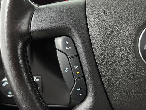 Used 2022 Chevrolet Express 2500 w/ Driver Convenience Package RWD image 15