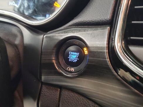 Used 2020 Jeep Grand Cherokee Altitude image 27