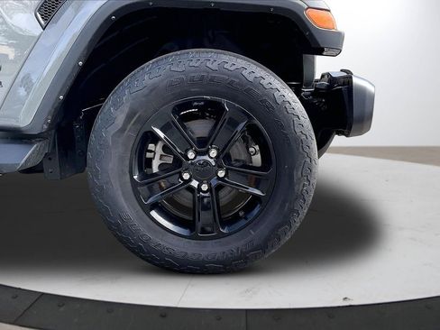 Certified 2022 Jeep Wrangler Unlimited Sahara AWD/4WD image 35