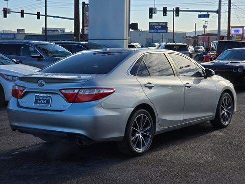 Used 2015 Toyota Camry XSE image 5
