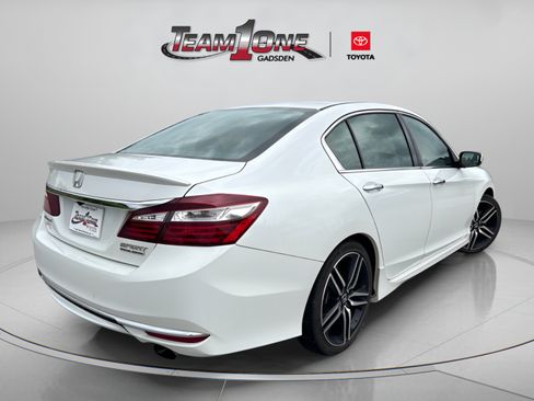 Used 2017 Honda Accord Sport Special Edition image 11