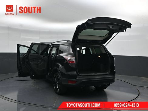 Used 2017 Ford Escape SE w/ Equipment Group 201A AWD/4WD image 53
