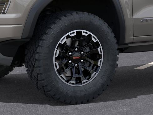 New 2026 GMC Canyon AT4 w/ AT4 Premium Package image 33
