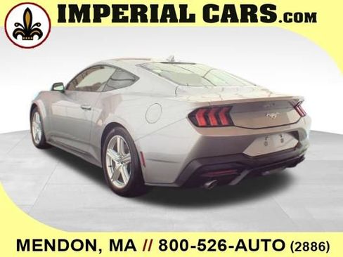 Used 2026 Ford Mustang Premium RWD image 8
