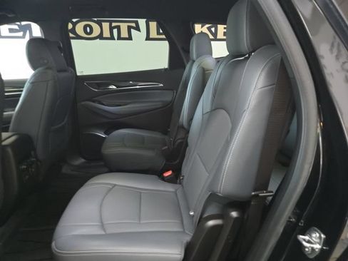 Used 2023 Buick Enclave Premium AWD/4WD image 12