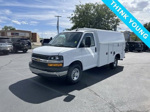 New 2025 Chevrolet Express 3500 w/ Power Convenience Package image 3