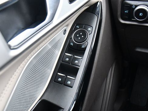 Used 2023 Ford Explorer Platinum w/ Technology Package image 25