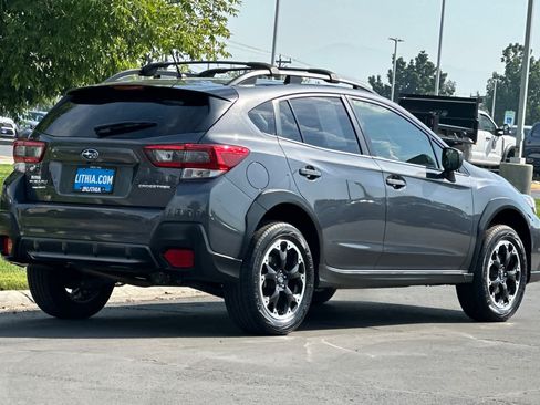 Used 2023 Subaru Crosstrek 2.0i AWD/4WD image 2