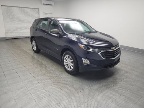 Used 2020 Chevrolet Equinox LS AWD/4WD image 11