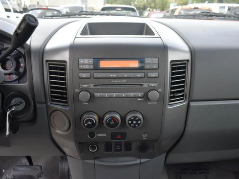 Used 2006 Nissan Titan SE image 22