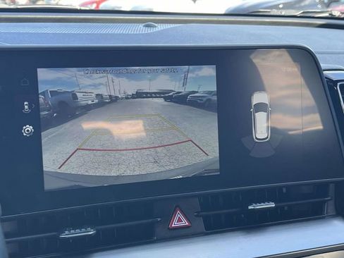 Used 2025 Kia Sportage EX w/ Premium Package image 32