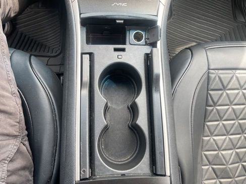 Used 2016 Lincoln MKZ FWD image 27