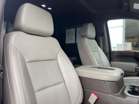 Used 2020 Chevrolet Silverado 2500 LTZ w/ LTZ Premium Package image 28