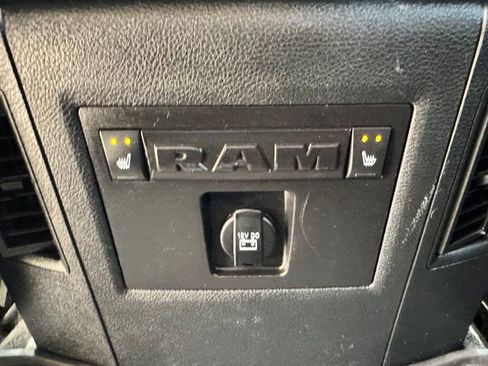 Used 2017 RAM 2500 Limited AWD/4WD image 33