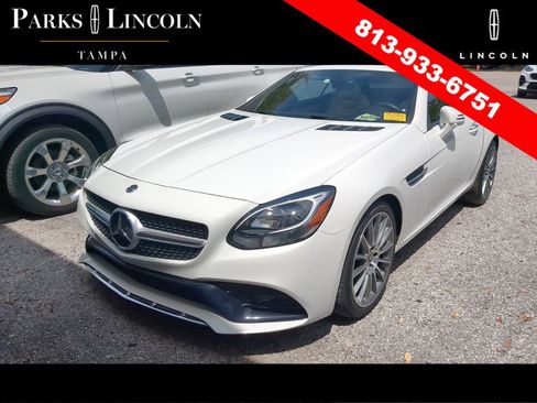 Used 2020 Mercedes-Benz SLC 300 image 3