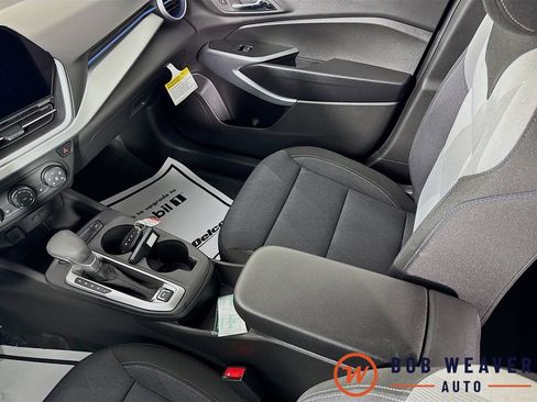 New 2026 Chevrolet Trax LS w/ LS Convenience Package FWD image 27