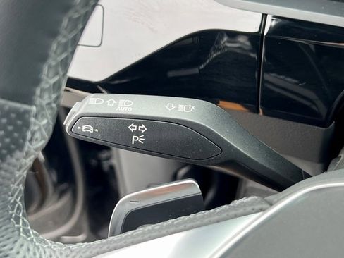 Certified 2023 Audi e-tron S Premium Plus image 36