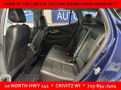 Used 2022 GMC Terrain SLT w/ LPO, Floor Liner Package AWD/4WD image 9
