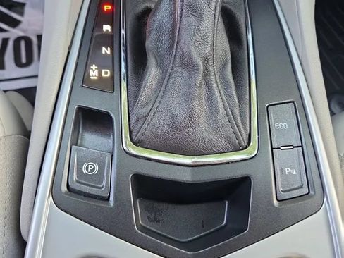Used 2013 Cadillac SRX Luxury AWD/4WD image 16