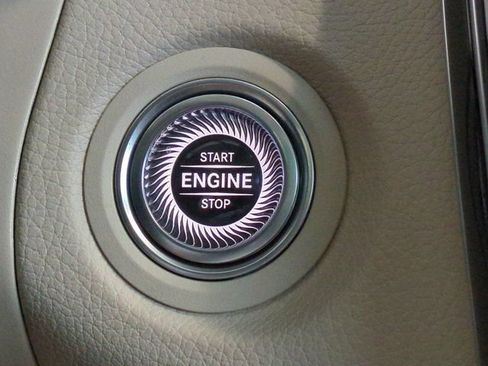 Certified 2021 Mercedes-Benz GLC 300 image 25