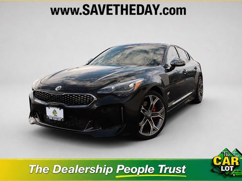 Used 2019 Kia Stinger GT1 RWD image 1
