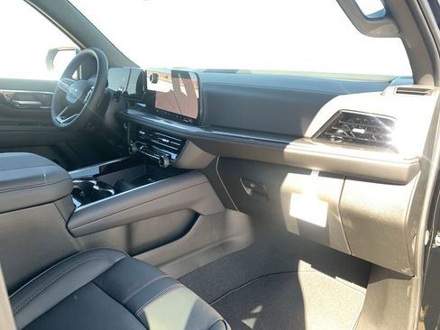 New 2026 Chevrolet Suburban RST w/ Comfort Package image 27