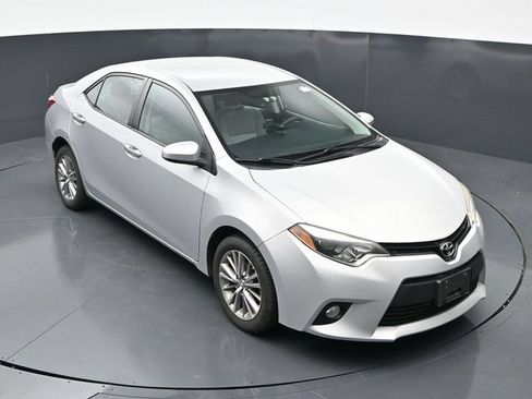 Used 2014 Toyota Corolla LE FWD image 30