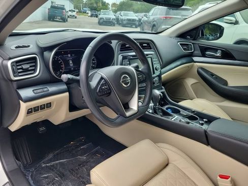 Used 2021 Nissan Maxima Platinum w/ Sport Mat Group FWD image 15
