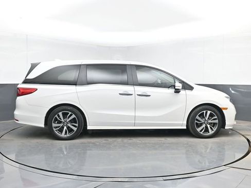 Used 2023 Honda Odyssey Touring image 11