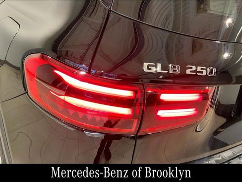 Certified 2026 Mercedes-Benz GLB 250 4MATIC image 30