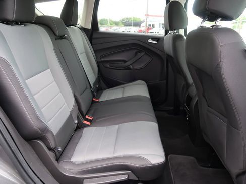 Used 2016 Ford Escape SE FWD image 8