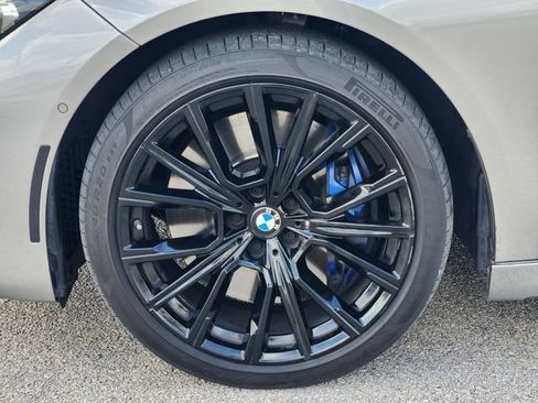 Used 2022 BMW 750i xDrive AWD/4WD image 8