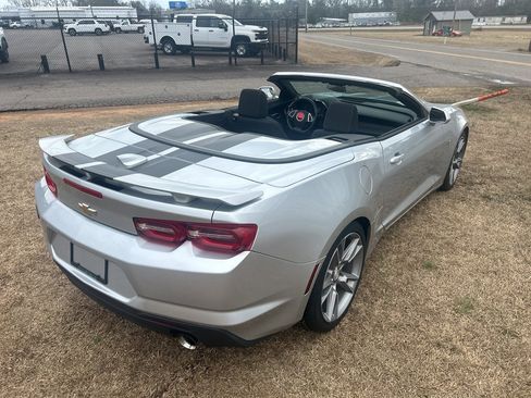 Used 2019 Chevrolet Camaro LT image 9