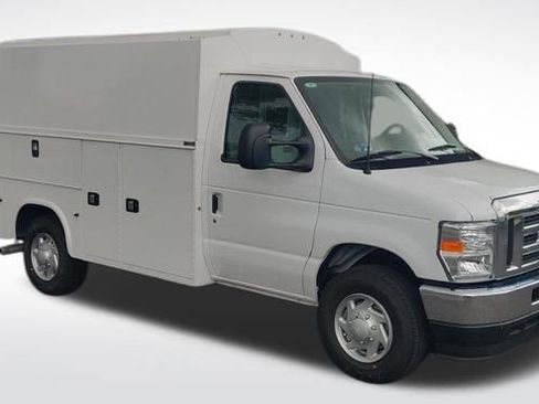 New 2026 Ford E-350 and Econoline 350 Super Duty w/ Power Equipment Group image 3