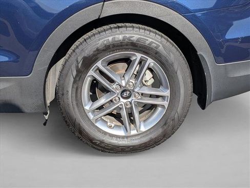 Used 2017 Hyundai Santa Fe Sport w/ 2.4L Tech Package 04 image 23