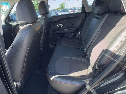Used 2018 Kia Soul ! w/ Tech Package FWD image 11