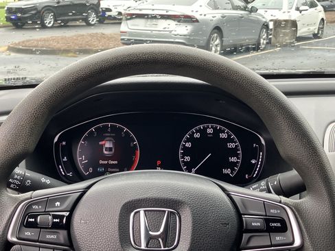 Used 2019 Honda Accord LX image 23