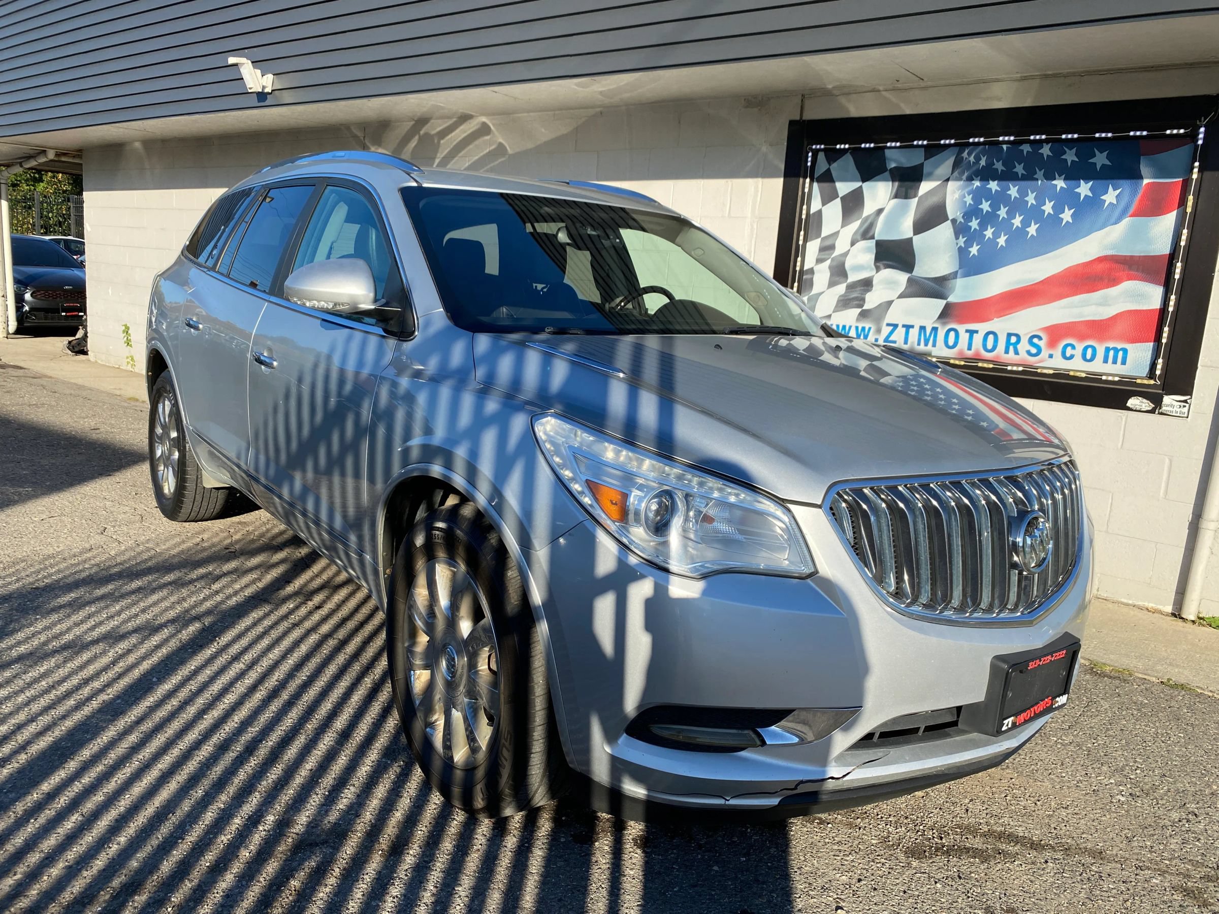 Used 2017 Buick Enclave Leather AWD/4WD image 1