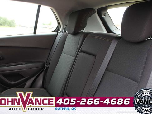 Used 2018 Chevrolet Trax LS FWD image 21