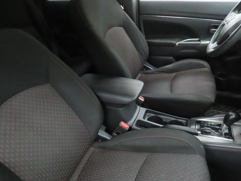 Used 2019 Mitsubishi Outlander Sport ES AWD/4WD image 25