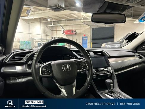 Used 2018 Honda Civic Touring image 15