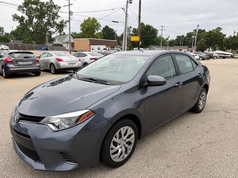 Used 2016 Toyota Corolla LE FWD image 5