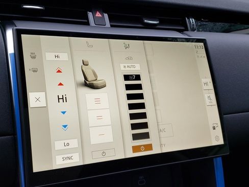 New 2025 Land Rover Discovery Sport S image 23