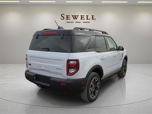 New 2025 Ford Bronco Sport Outer Banks image 4