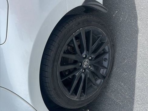 Used 2021 Toyota Camry XSE image 15