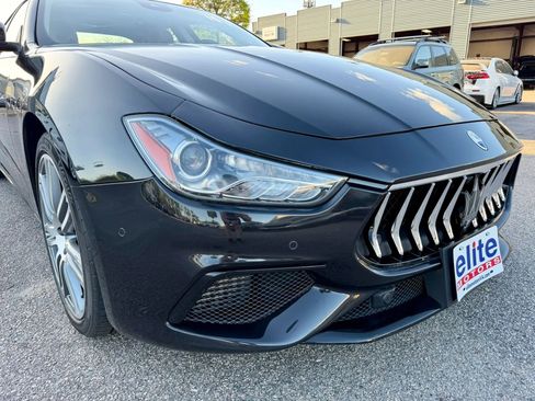 Used 2022 Maserati Ghibli Modena Q4 AWD/4WD image 12