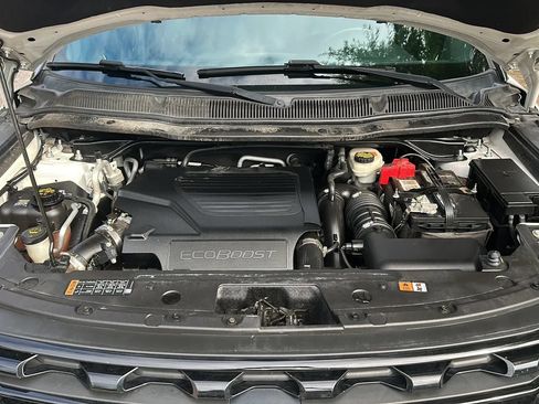 Used 2016 Ford Explorer Sport w/ Equipment Group 401A AWD/4WD image 9