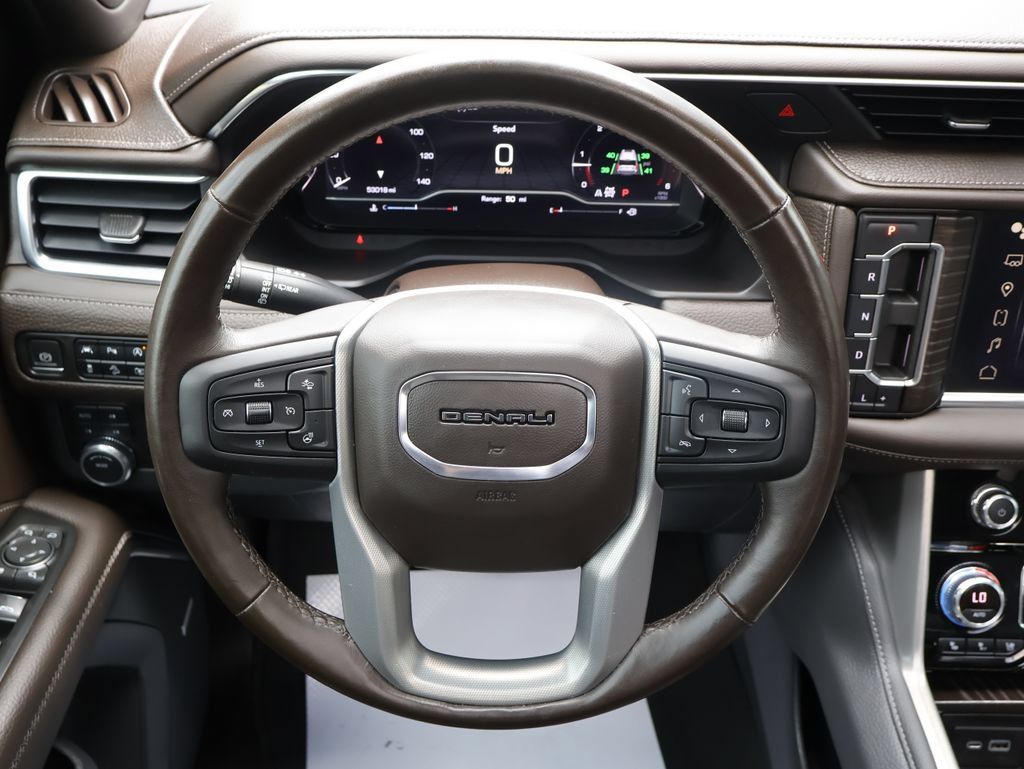Certified 2022 GMC Yukon Denali w/ Denali Premium Package AWD/4WD image 16