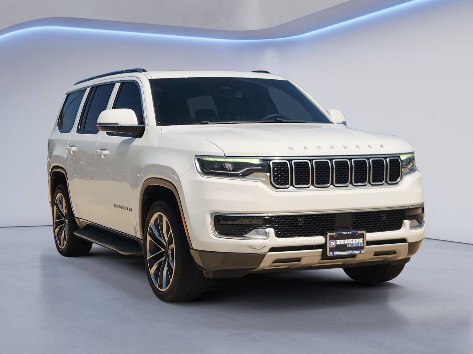 Used 2022 Jeep Wagoneer Series II w/ Premium Group I AWD/4WD image 3